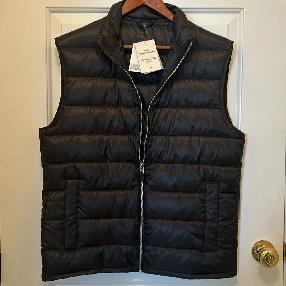 H&M feather down sleeveless zippered vest - Picture 6 of 9
